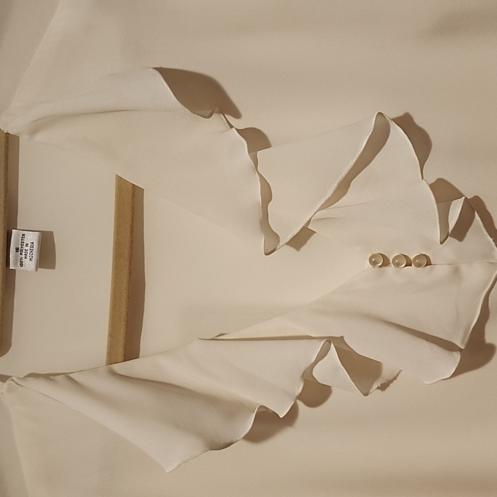 Judith Hart: Cream Ruffle Blouse - Picture 2 of 6